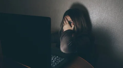 Revenge Porn e Diritto all'Oblio la battaglia legale per cancellare il trauma digitale