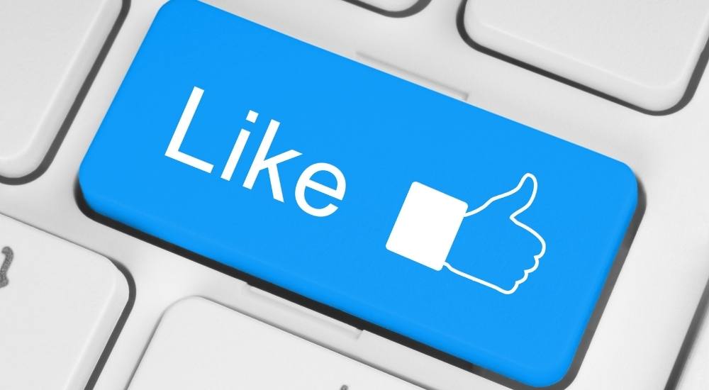 La nascita del tasto “Mi piace” e la rivoluzione della comunicazione